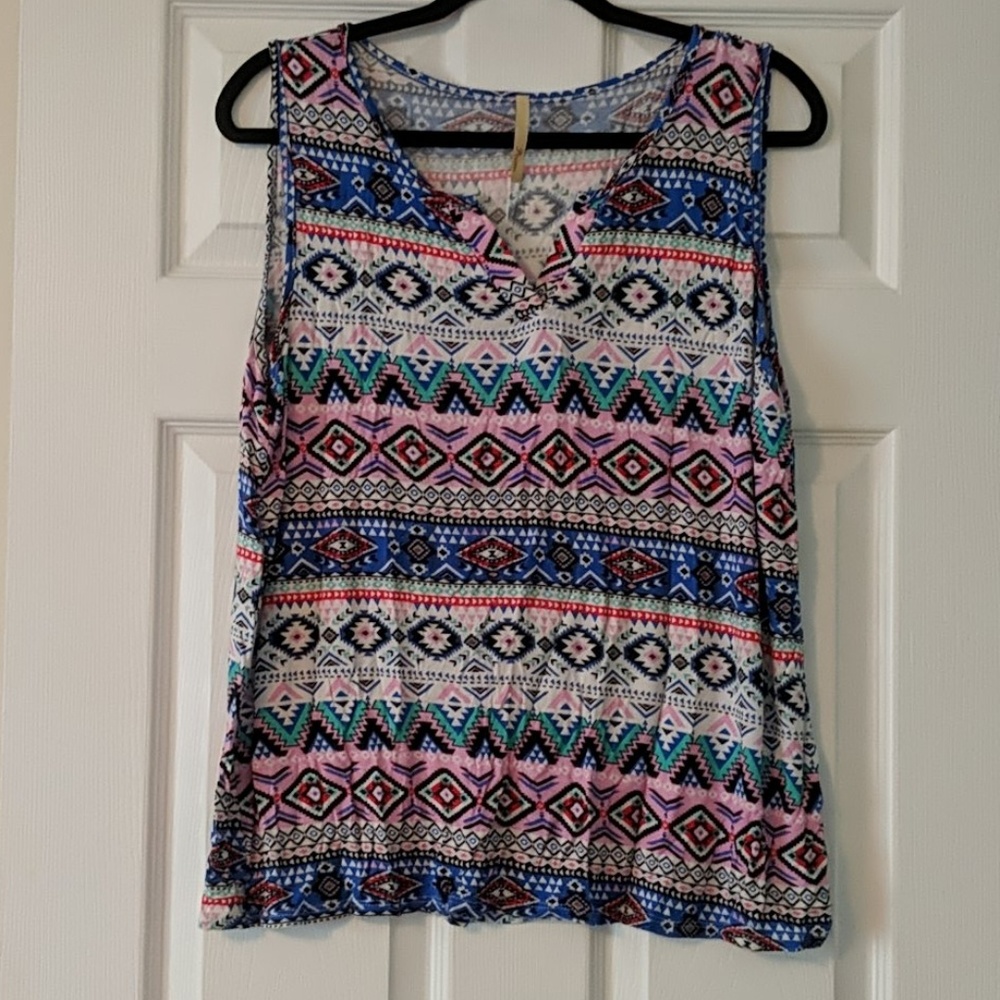Aztec print tank